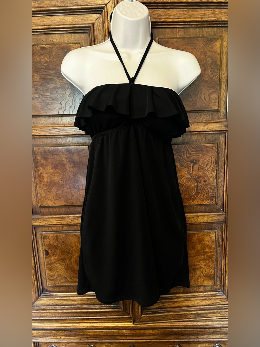 Vintage Lauren Ralph Lauren Women’s size Small Black Halter Dress